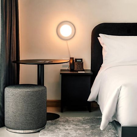 The Standardx, Bangkok Phra Arthit Hotell Exteriör bild