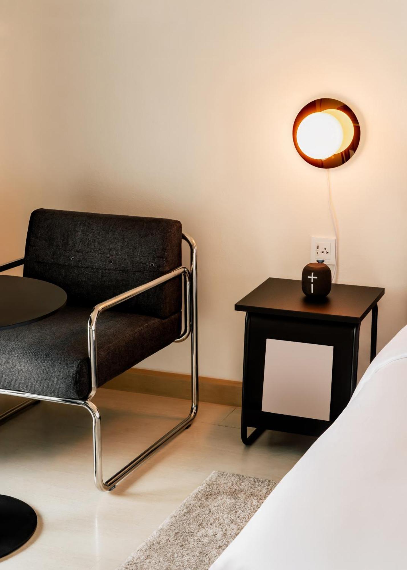 The Standardx, Bangkok Phra Arthit Hotell Exteriör bild