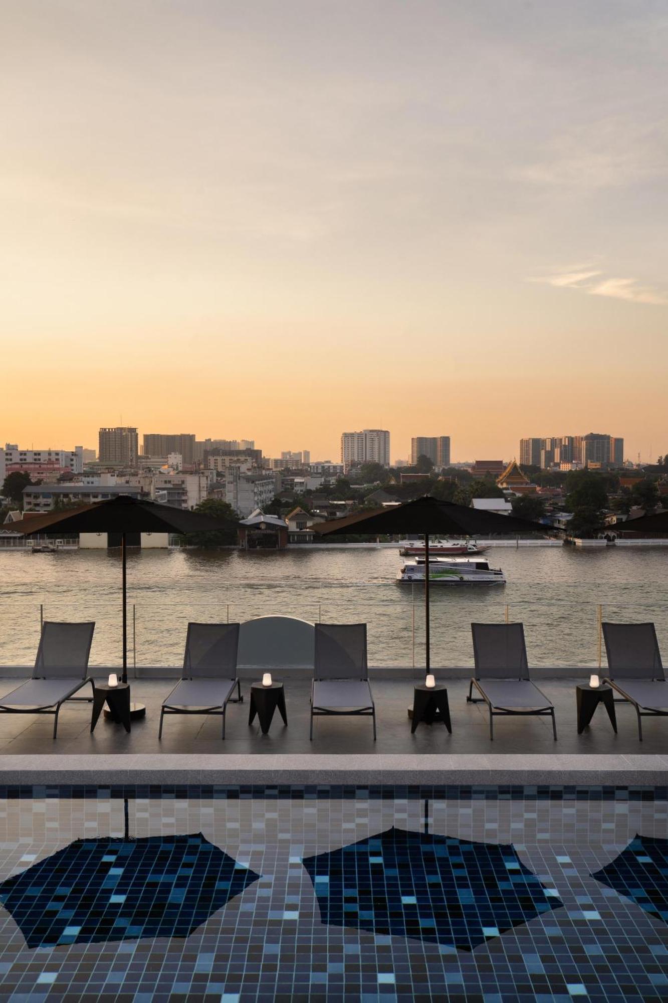 The Standardx, Bangkok Phra Arthit Hotell Exteriör bild