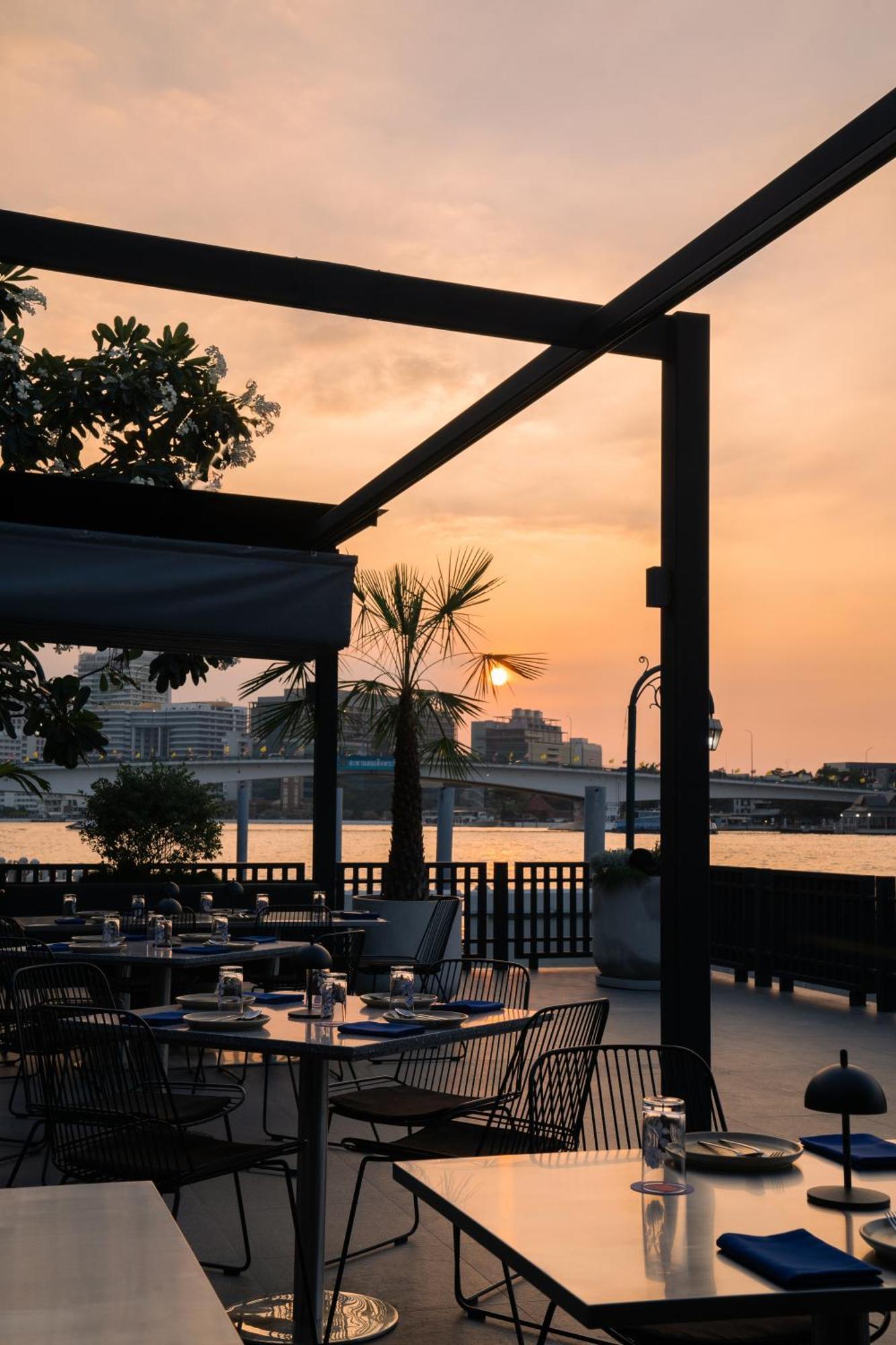The Standardx, Bangkok Phra Arthit Hotell Exteriör bild