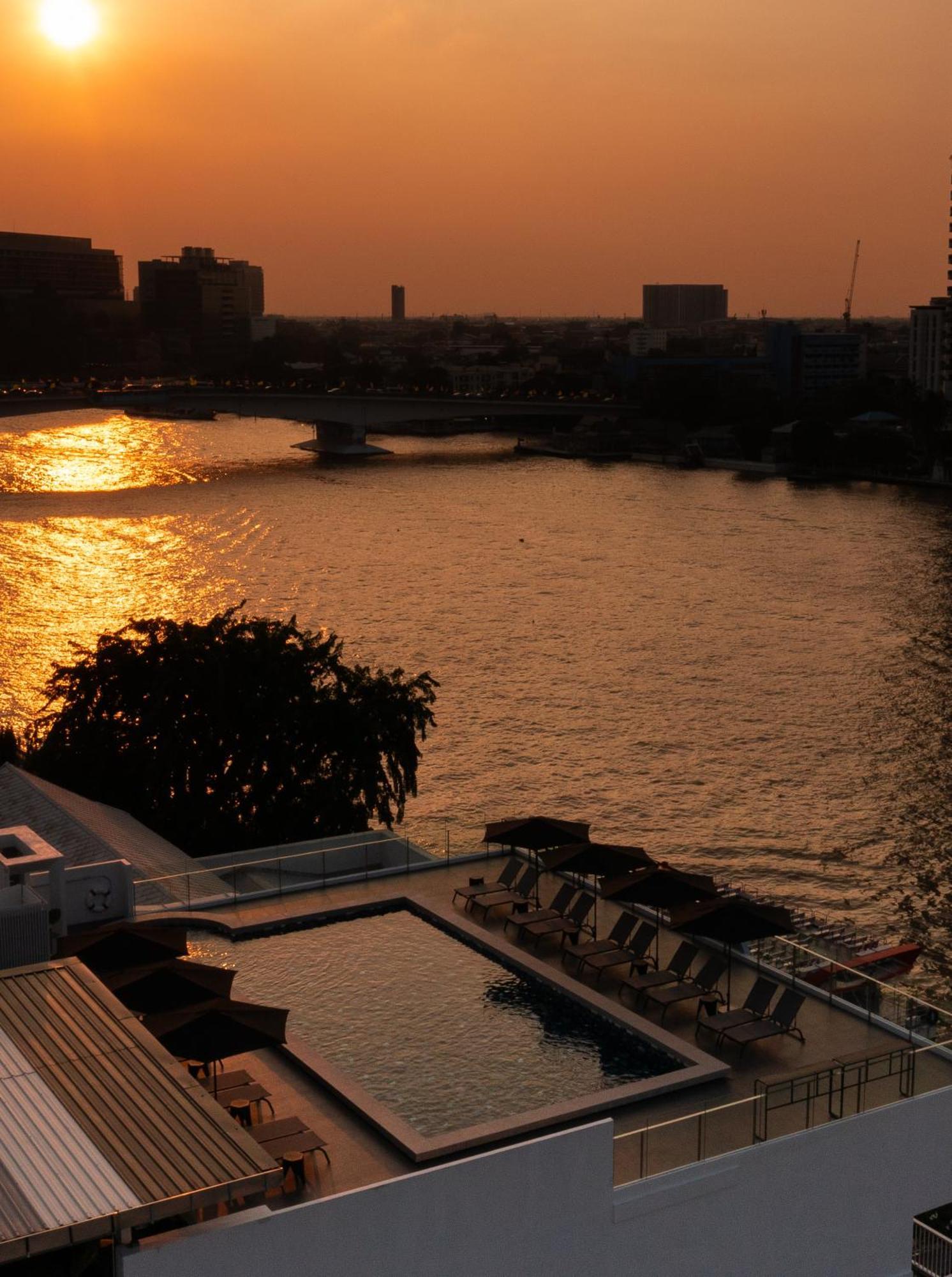 The Standardx, Bangkok Phra Arthit Hotell Exteriör bild